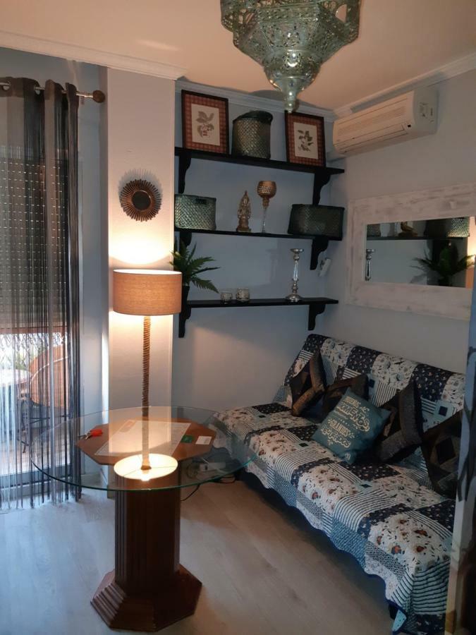 Espacio Amalia Triana Sevilla Dış mekan fotoğraf